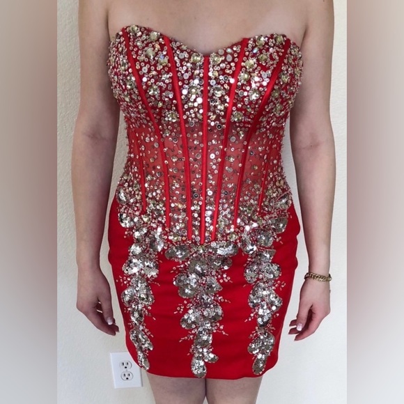 Jovani size 8 red beaded dress euc - Picture 5 of 5